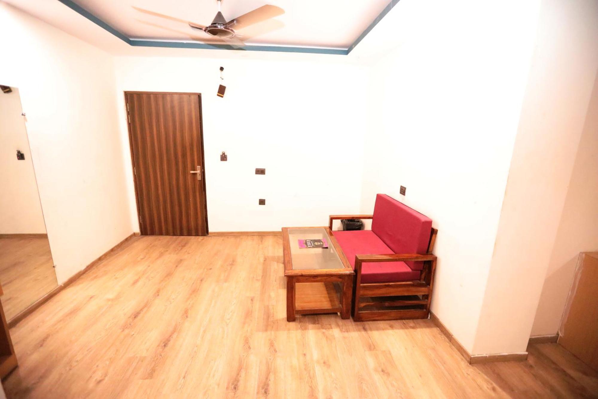 Hotel Noida Grand Sec 58 Exterior foto