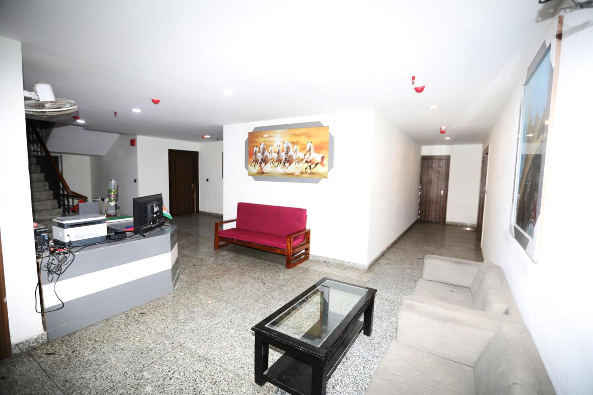 Hotel Noida Grand Sec 58 Exterior foto